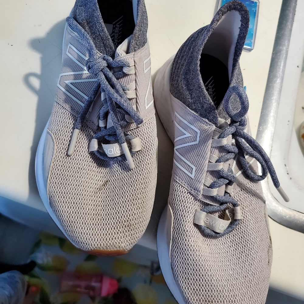 size 6.5 womens new balance sneakers